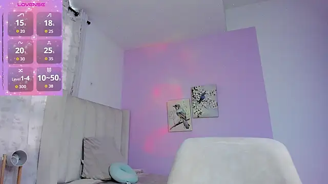 Snapshot of Mhia_palmer chatting on 10.15.25 Mhia palmer online show from 10.15.25