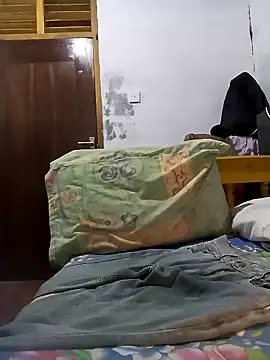 Snapshot of kaiz0217 chatting on 02.25.25 kaiz0217 online show from 02.25.25