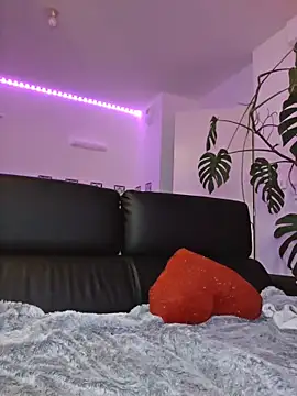 Ladykimberly XOXO online show from 10.24.25