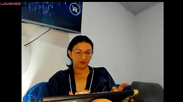 Angelblue  online show from 04.22.26