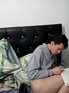 Snapshot of Norehg chatting on 03.01.25 Norehg online show from 03.01.25