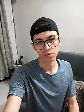 Snapshot of Norehg chatting on 03.14.25 Norehg online show from 03.14.25