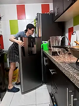 Snapshot of Norehg chatting on 03.14.25 Norehg online show from 03.14.25