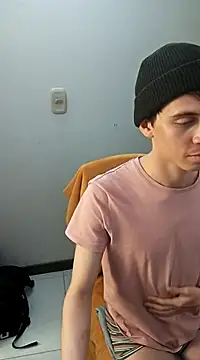 Snapshot of Norehg chatting on 03.18.25 Norehg online show from 03.18.25