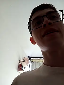 Snapshot of Norehg chatting on 03.21.25 Norehg online show from 03.21.25