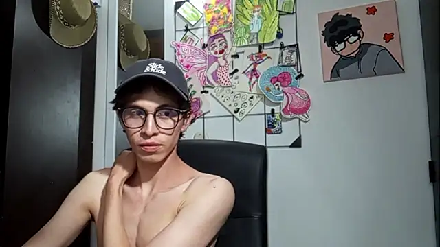 Snapshot of Norehg chatting on 09.19.25 Norehg online show from 09.19.25