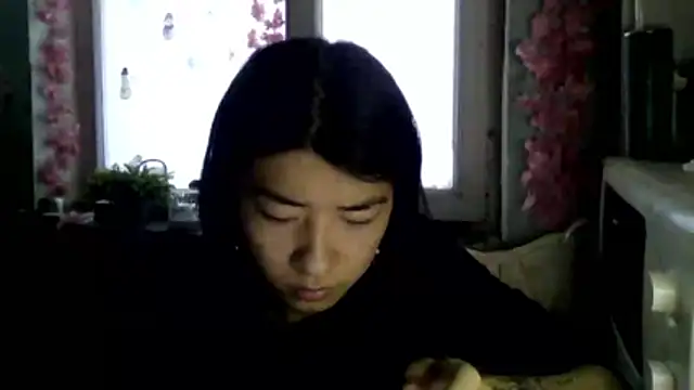 CarlyJoy online show from 12.21.25