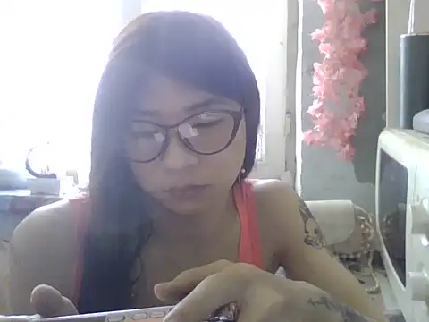 CarlyJoy online show from 06.07.26