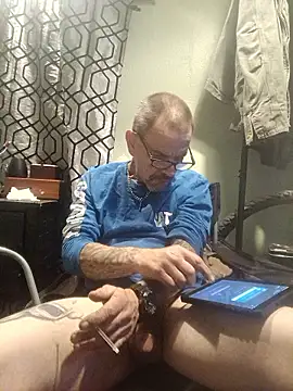 Snapshot of deepstroker42071 chatting on 11.27.25 deepstroker42071 online show from 11.27.25