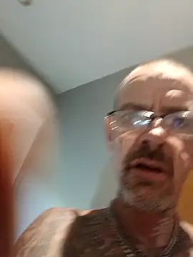 Snapshot of deepstroker42071 chatting on 01.09.26 deepstroker42071 online show from 01.09.26