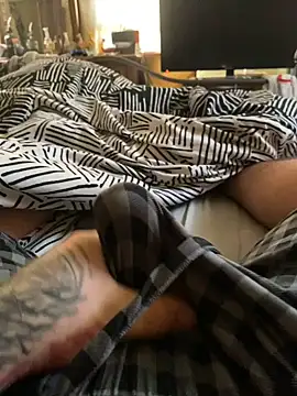 Snapshot of daddddddddyyyy chatting on 01.27.25 daddddddddyyyy online show from 01.27.25