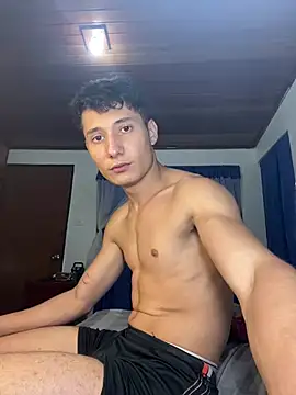 Snapshot of the_littleangel1 chatting on 02.15.25 the littleangel1 online show from 02.15.25