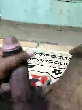 Snapshot of SILENT_FUCKER_01 chatting on 12.05.24 SILENT FUCKER 01 online show from 12.05.24