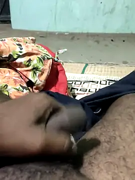 Snapshot of SILENT_FUCKER_01 chatting on 01.11.25 SILENT FUCKER 01 online show from 01.11.25