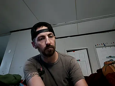 Snapshot of Bi_curious86 chatting on 05.24.26 Bi curious86 online show from 05.24.26