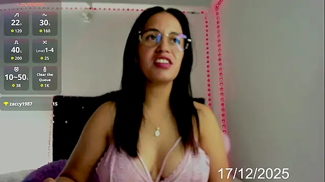 Snapshot of lady_hana28 chatting on 12.17.25 lady hana28 online show from 12.17.25