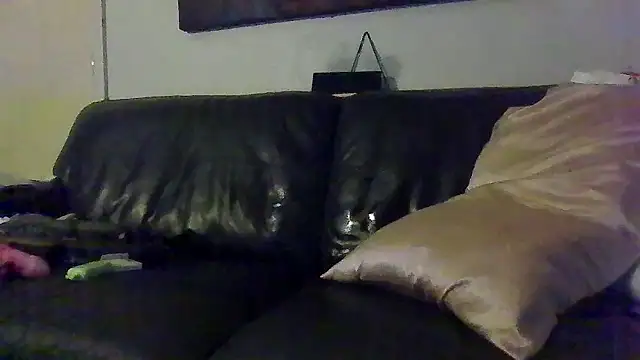 Snapshot of moodynympho chatting on 01.17.26 moodynympho online show from 01.17.26