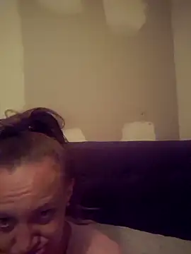 Snapshot of moodynympho chatting on 02.15.26 moodynympho online show from 02.15.26