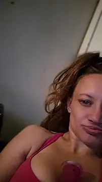 Snapshot of moodynympho chatting on 04.05.26 moodynympho online show from 04.05.26