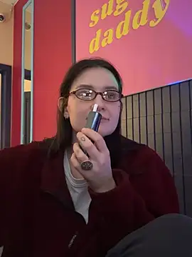 Snapshot of MakeBabyCum chatting on 03.02.25 MakeBabyCum online show from 03.02.25