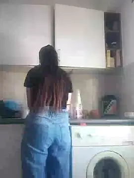 Snapshot of bruna_safadinhaa chatting on 12.11.24 bruna safadinhaa online show from 12.11.24