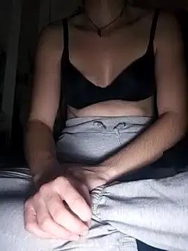 Snapshot of bruna_safadinhaa chatting on 01.12.25 bruna safadinhaa online show from 01.12.25