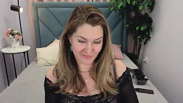 Snapshot of Adele_Russo chatting on 01.11.26 Adele Russo online show from 01.11.26