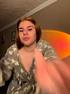 Snapshot of alexababy chatting on 11.25.25 alexababy online show from 11.25.25