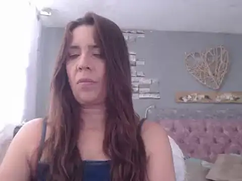 Snapshot of Victoria_meester chatting on 12.14.24 Victoria meester online show from 12.14.24