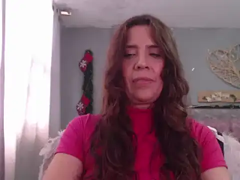 Snapshot of Victoria_meester chatting on 12.19.24 Victoria meester online show from 12.19.24