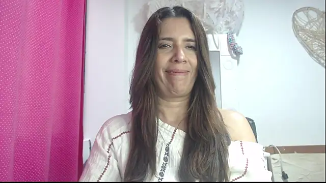 Snapshot of Victoria_meester chatting on 02.10.25 Victoria meester online show from 02.10.25