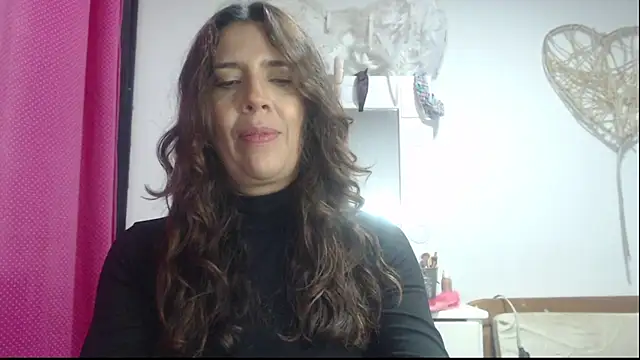Snapshot of Victoria_meester chatting on 02.13.25 Victoria meester online show from 02.13.25