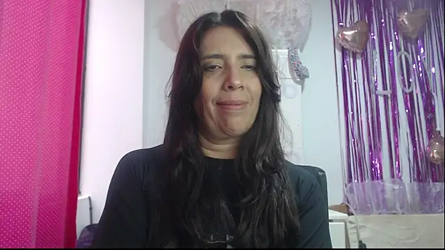 Snapshot of Victoria_meester chatting on 02.22.25 Victoria meester online show from 02.22.25