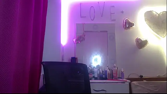 Snapshot of Victoria_meester chatting on 02.24.25 Victoria meester online show from 02.24.25