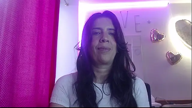 Snapshot of Victoria_meester chatting on 02.25.25 Victoria meester online show from 02.25.25