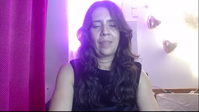 Snapshot of Victoria_meester chatting on 02.27.25 Victoria meester online show from 02.27.25