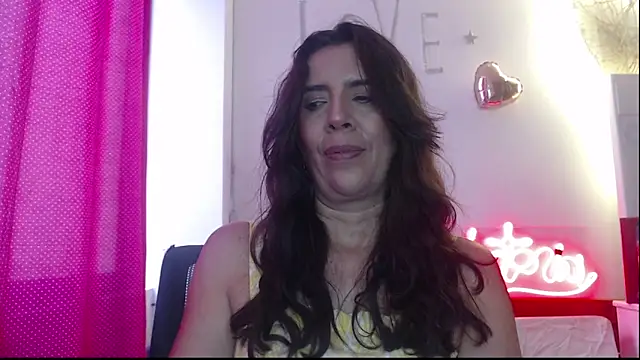 Snapshot of Victoria_meester chatting on 03.04.25 Victoria meester online show from 03.04.25