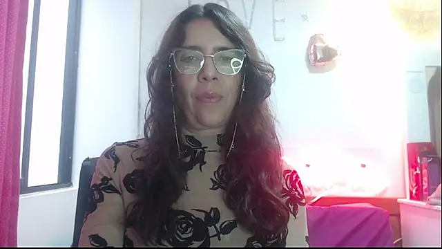 Snapshot of Victoria_meester chatting on 03.18.25 Victoria meester online show from 03.18.25