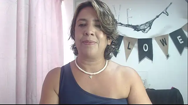 Snapshot of Victoria_meester chatting on 10.06.25 Victoria meester online show from 10.06.25