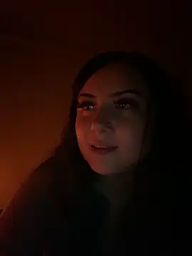 Snapshot of xocrybaby chatting on 10.24.25 xocrybaby online show from 10.24.25