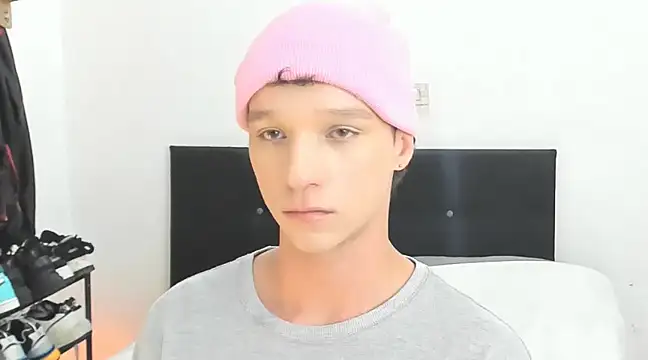 Snapshot of angelcortes chatting on 01.08.25 angelcortes online show from 01.08.25