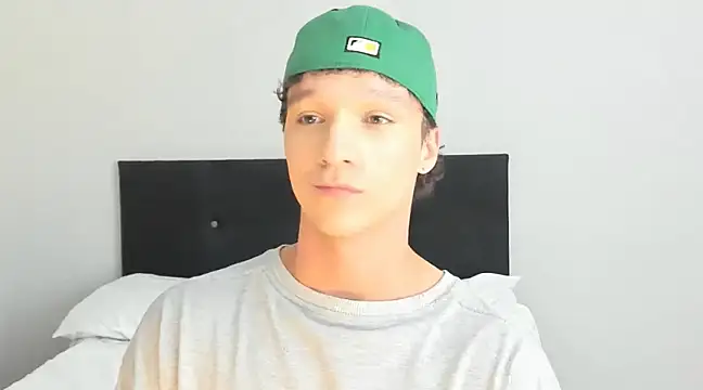 Snapshot of angelcortes chatting on 02.25.25 angelcortes online show from 02.25.25