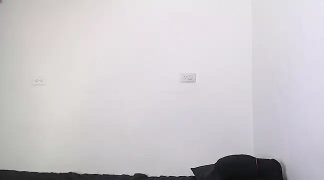 yungelitamor  online show from 01.08.25