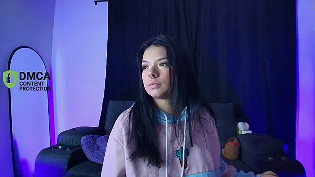Snapshot of yungelitamor_ chatting on 05.13.26 yungelitamor online show from 05.13.26