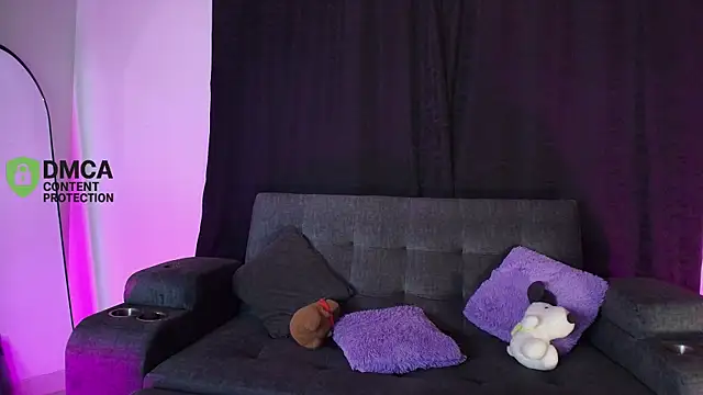 Snapshot of yungelitamor_ chatting on 05.21.26 yungelitamor online show from 05.21.26