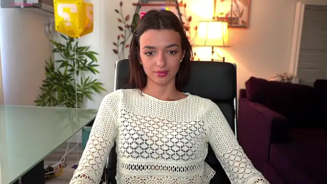 Snapshot of olivia_jeas chatting on 05.08.26 olivia jeas online show from 05.08.26