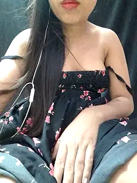 Snapshot of Roshni_98 chatting on 06.24.26 Roshni 98 online show from 06.24.26