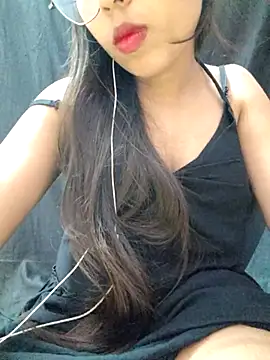 Snapshot of Roshni_98 chatting on 07.28.26 Roshni 98 online show from 07.28.26