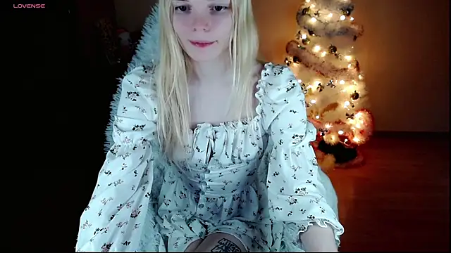 Emily Nyaffee online show from 01.08.25