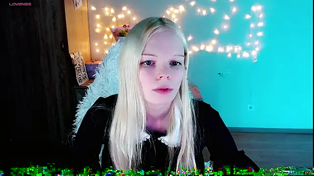 Emily Nyaffee online show from 02.28.25